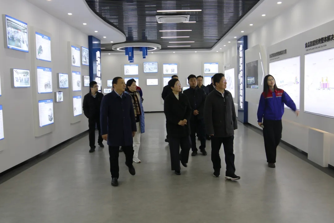 市政協黨組書記、主席孟慶斌一行赴銳智智能開展調研指導工作